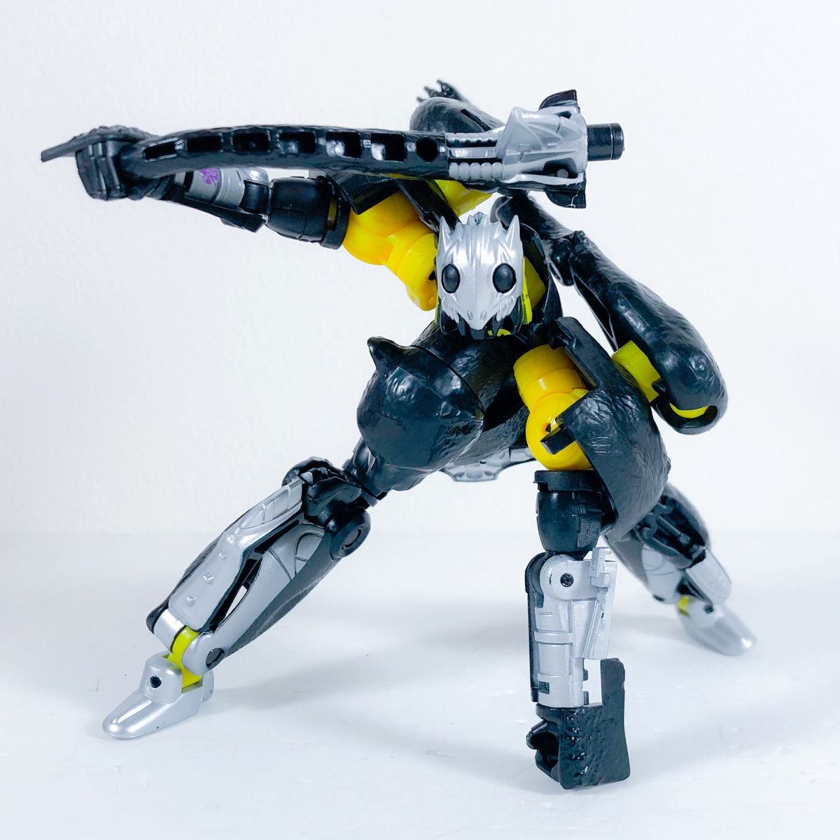 トランスフォーマー：KINGDOM War for Cybertron シャドー