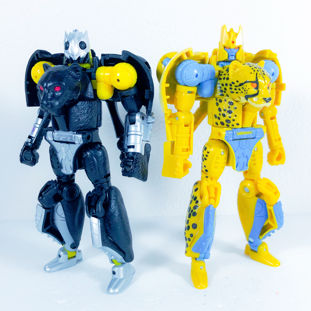 トランスフォーマー：KINGDOM War for Cybertron シャドー