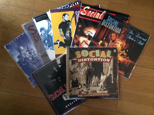 SOCIAL DISTORTION - Daily punklife continue