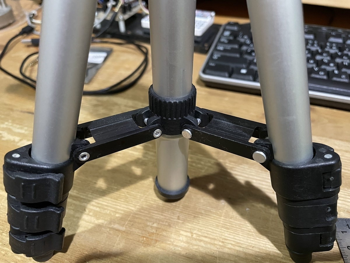 ダイソー三脚を移動用に改造 - cruzioのブログ