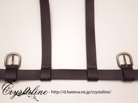 スチームパンクハーネスの作り方 ベルトの端をループ状にする