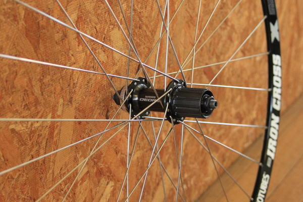 Stan's IRON CROSSリム×ストレートプルハブディスク手組みホイール Stan's NoTubes IRON CROSSで手組みホイール - サイクルショップ
