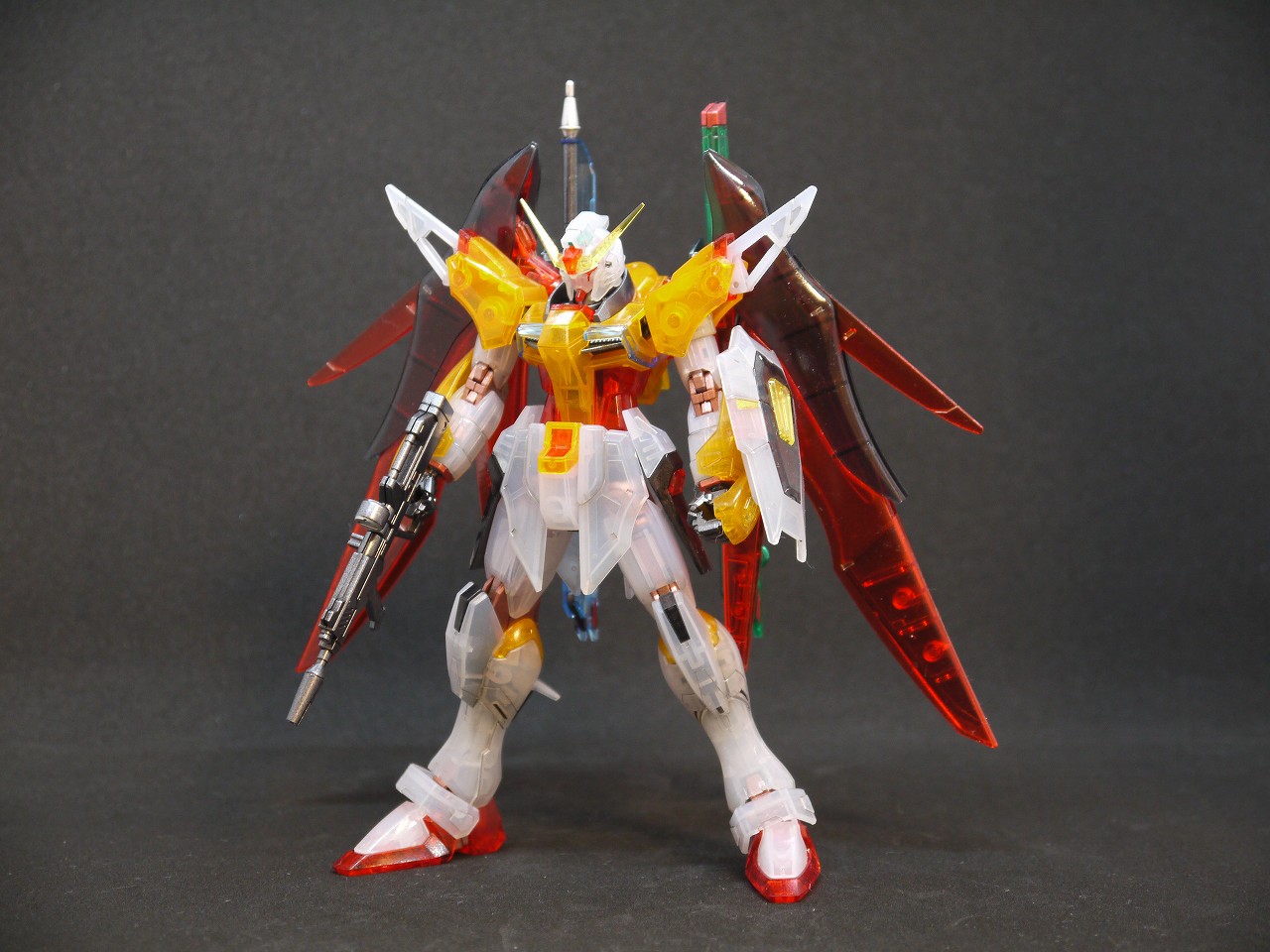 ガンプラ】HGCE デスティニーガンダム（ハイネ専用機）クリアカラー