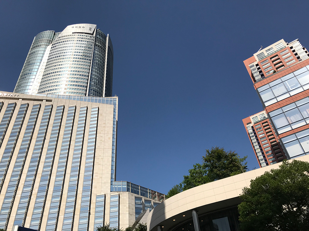 f:id:cucumisin:20180607165345j:plain 空などの一様な風景が多い写真