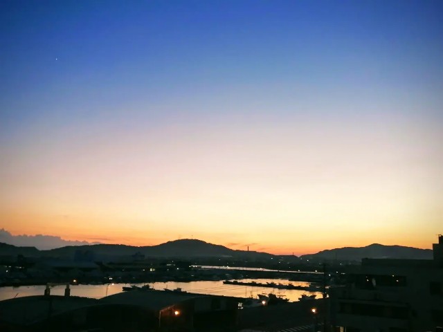 神秘的な空の色〜 色のこといろいろ - cute_colors’s blog