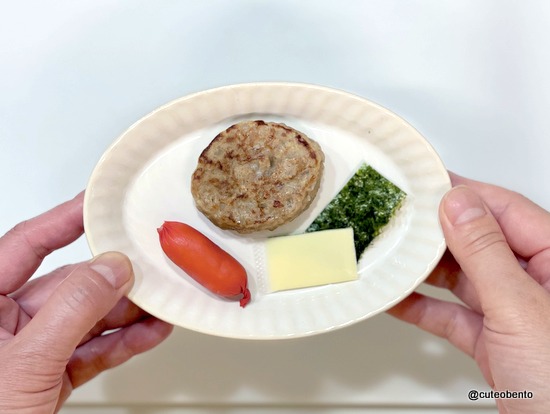 冷食ハンバーグとソーセージ1本で作るかにくんのキャラ弁 きょうのおべんとう
