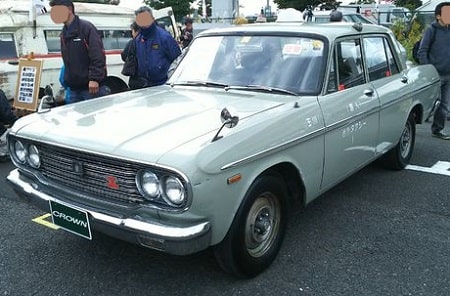ドラマ24 浦安鉄筋家族 の劇用車クラウンrs40 Pタクシー 旧車 カトラス アメ車 旧車 イラスト