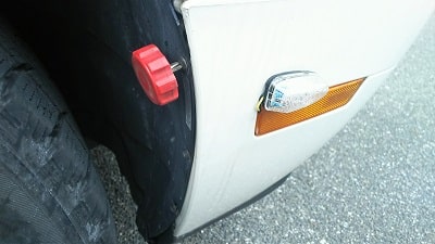 Diy ダッジチャレンジャーのサイドマーカー 球切れ交換 小ネタ カトラス アメ車 旧車 イラスト
