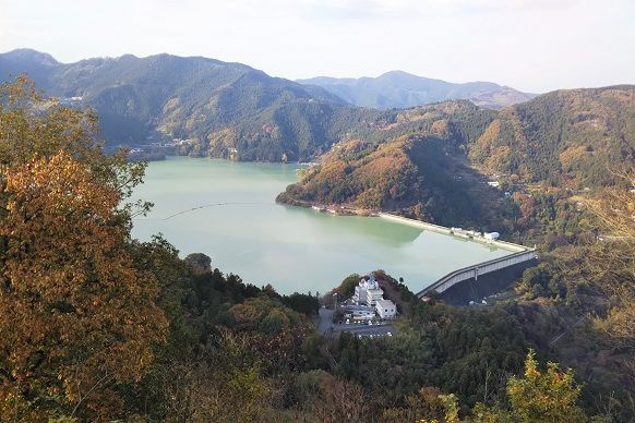 f:id:cyakorin:20181209001707j:plain