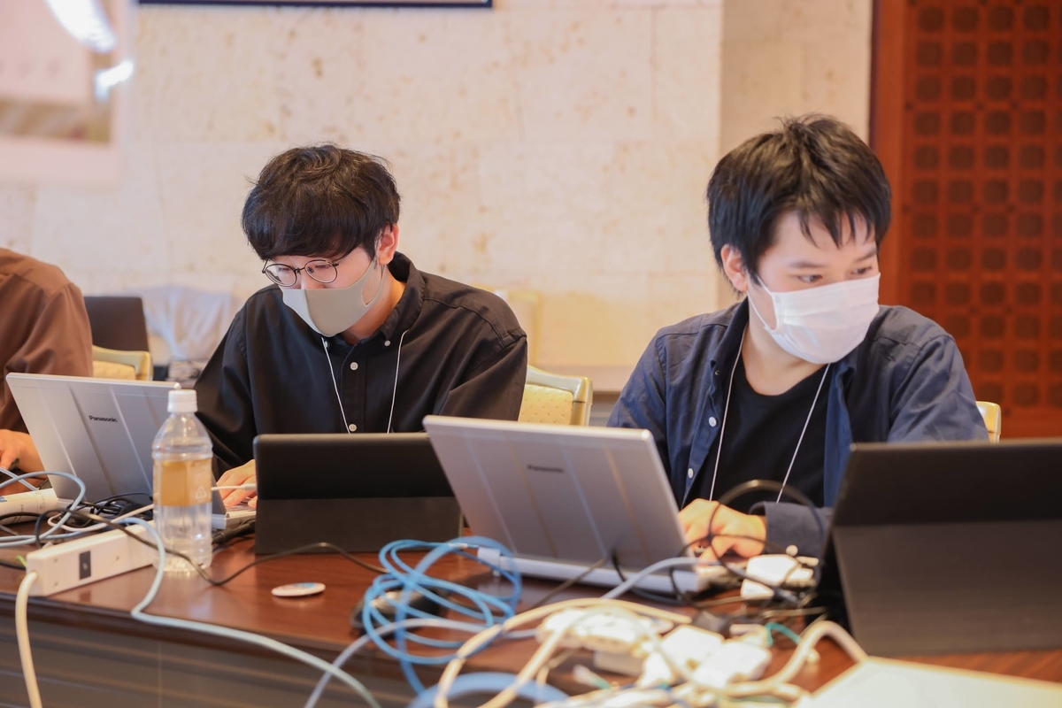 技術対応をしている様子