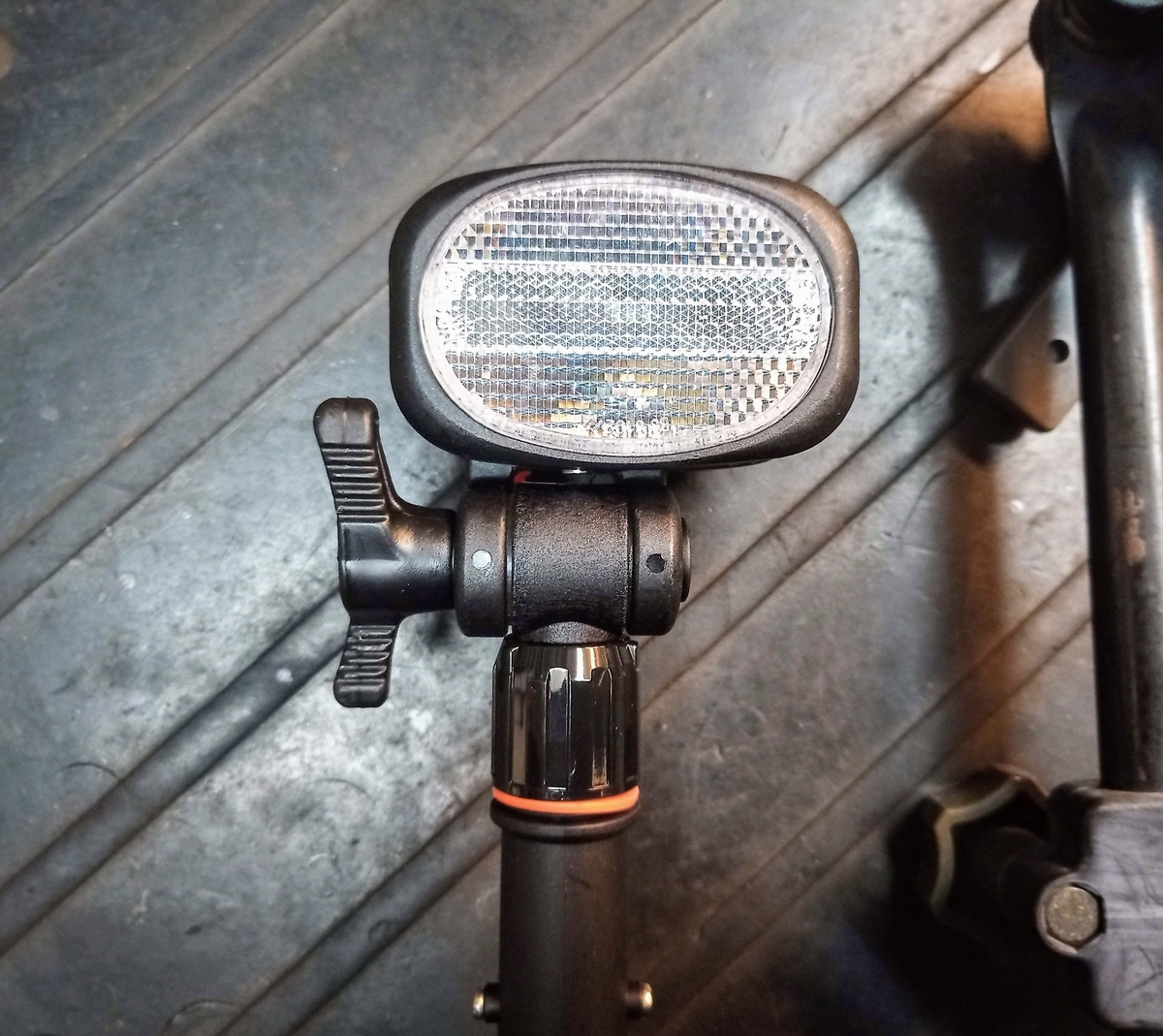 自転車便利グッズ さすべえの話 使用の感想とおすすめ比較ランキング カサキャッチ さすけもレビュー しょぼ輪