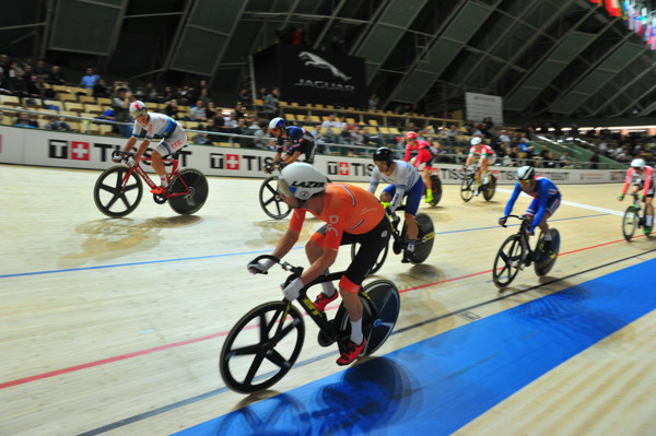 f:id:cyclistfan:20171105013200j:image