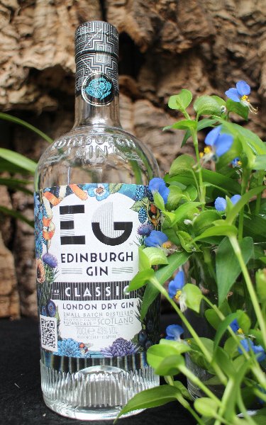 EDINBURGH GIN（エジンバラ ジン） クラシック」 秋です - ジンを