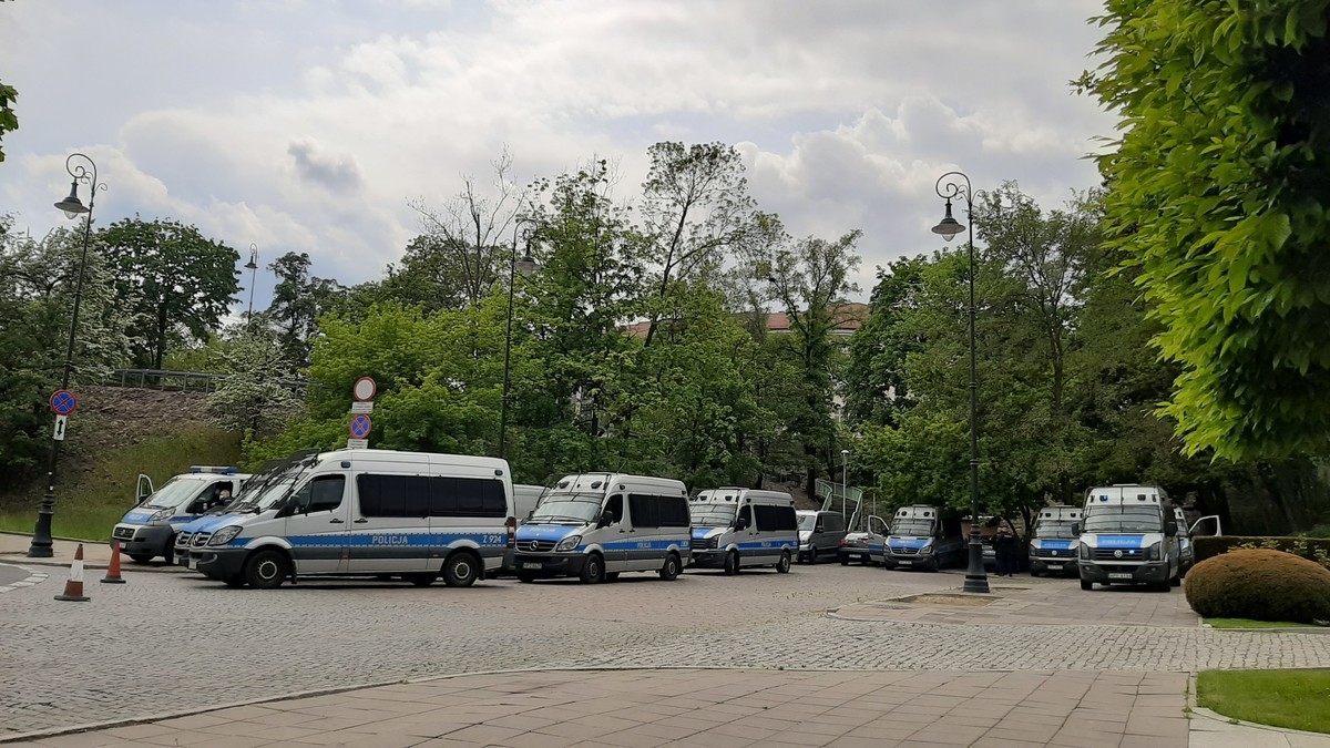 f:id:czarnykint:20200517130823j:plain
