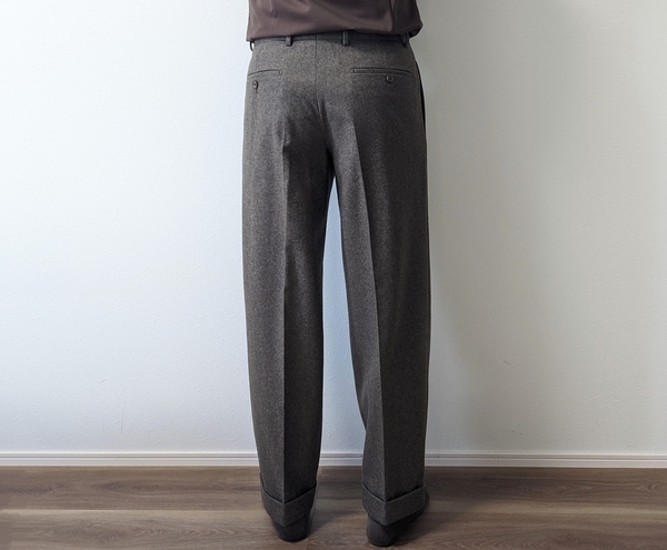 洒脱なワイドパンツ。BERNARD ZINS（ベルナールザンス）のBAC J