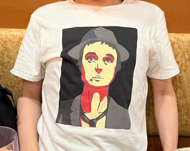ピート・ドハーティのTシャツ