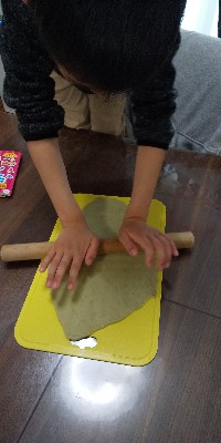 子どもと うどん作り＊お茶香る緑のうどん  