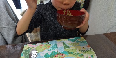 子どもと うどん作り＊お茶香る緑のうどん  