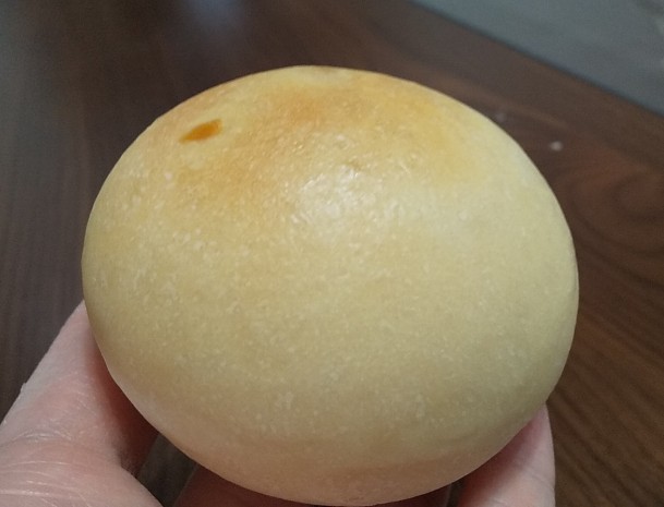 自家製酵母でロールパン＆コーンパン