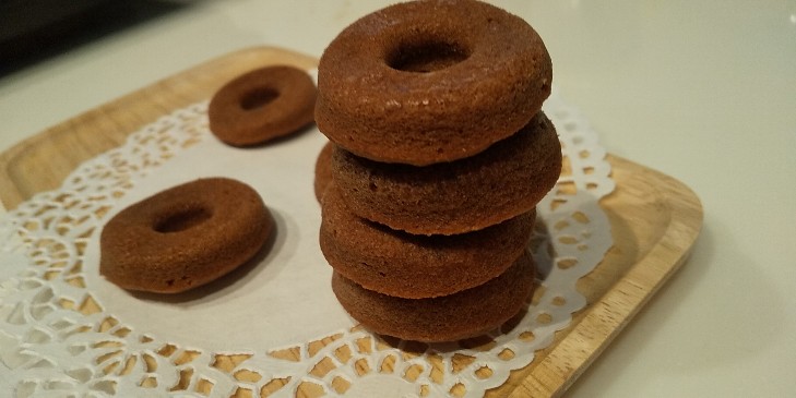 チョコ 焼き ドーナツ