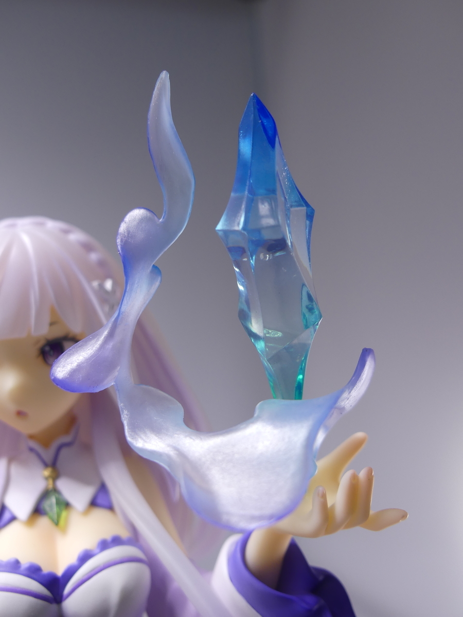 フィギュアレビュー】『リゼロ』エミリアの決定版フィギュアが遂に
