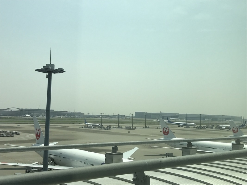 出発前にラウンジから撮影