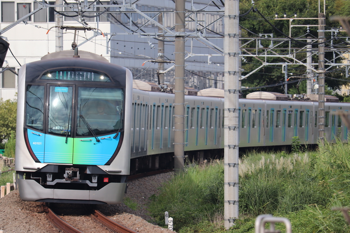 西武10000系　レッドアロー 10000系 | 西武鉄道キッズ
