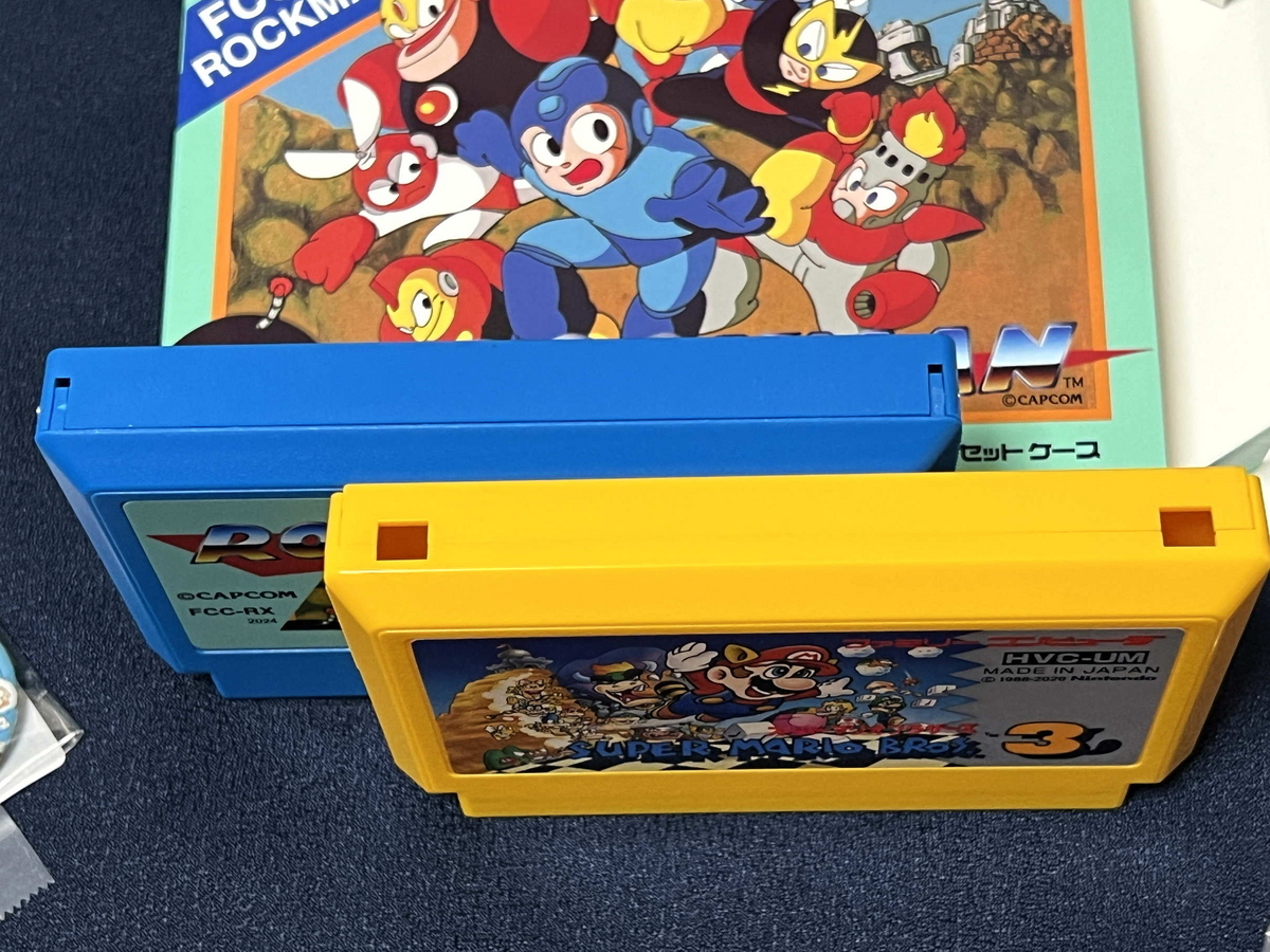 ファミコンカセットケース ファミコン風名刺入れ！『ファミリーカセットケース ロックマン