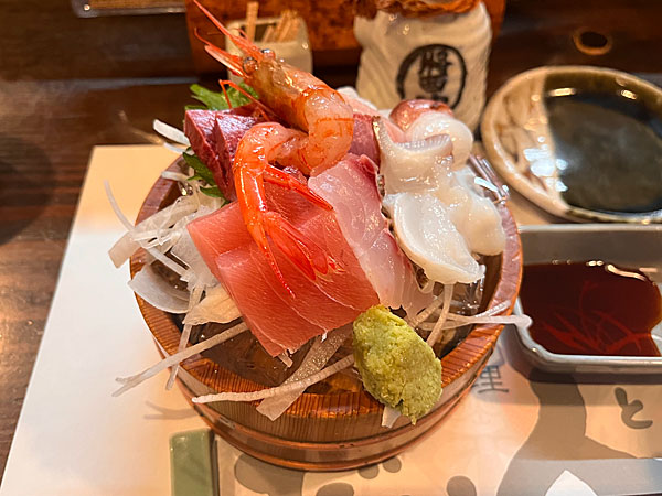 富山の夜はミシュランも認める居酒屋「酒と人情料理 だい人」へ