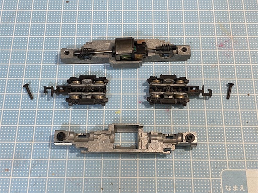 KATO モデルゼーガース13 BARTOK M 割れ補修済み KATO旧製品】DD13形ディーゼル機関車の動力を分解・メンテ