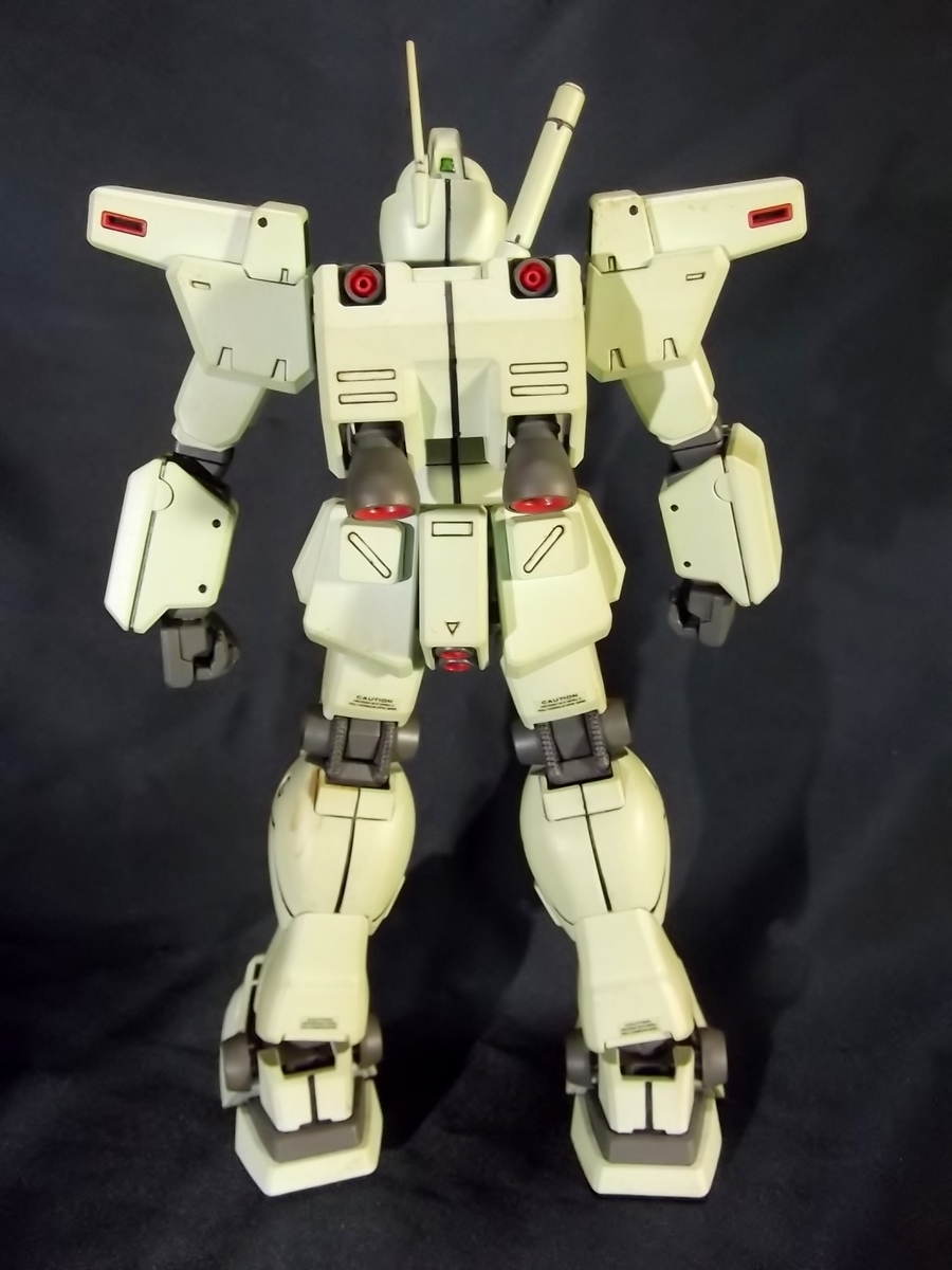 MG 1/100 RGM-79N ジムカスタム│株式会社BANDAI SPIRITS
