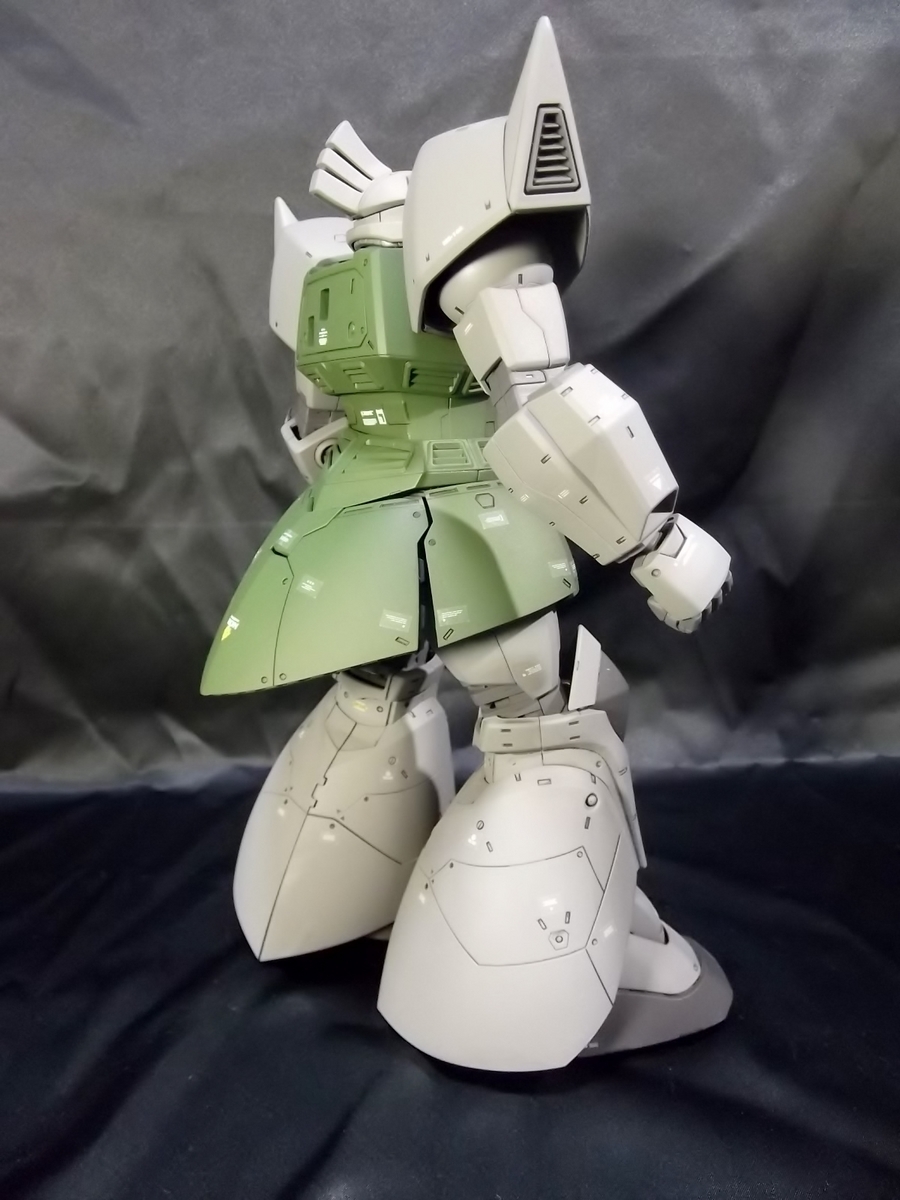 MG　ゲルググ　ガンプラ 真紅の稲妻」の異名を持つジョニーの専用機「ゲルググ」のMG