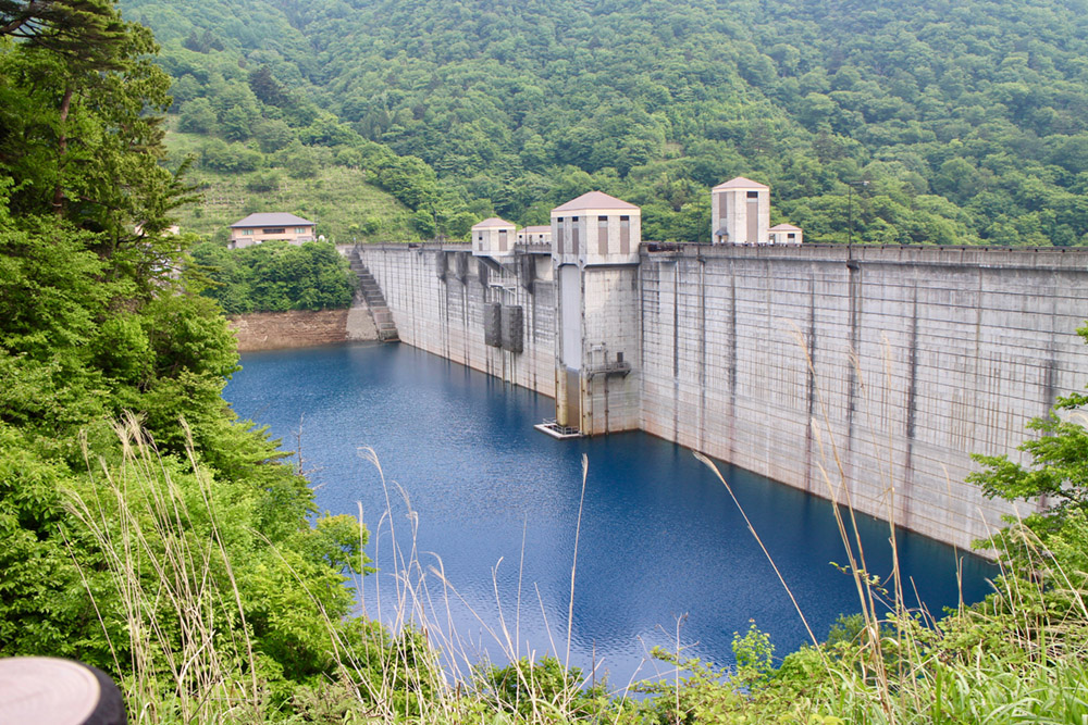 イメージ：四万川ダムのダム湖