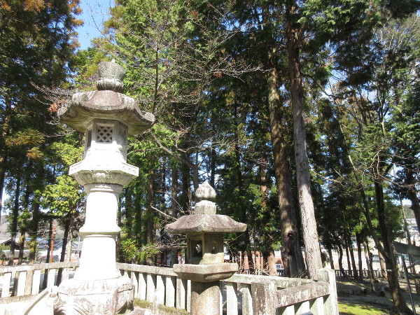 八剣神社(やつるぎじんじゃ)
