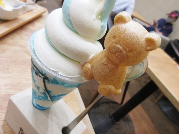 Sweets&Deco 青いクマ あおぞらぱふぇ あおぞらサイダー