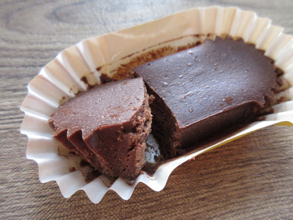 モスバーガー ひんやりドルチェ なめらかショコラ ハイカカオチョコレート使用