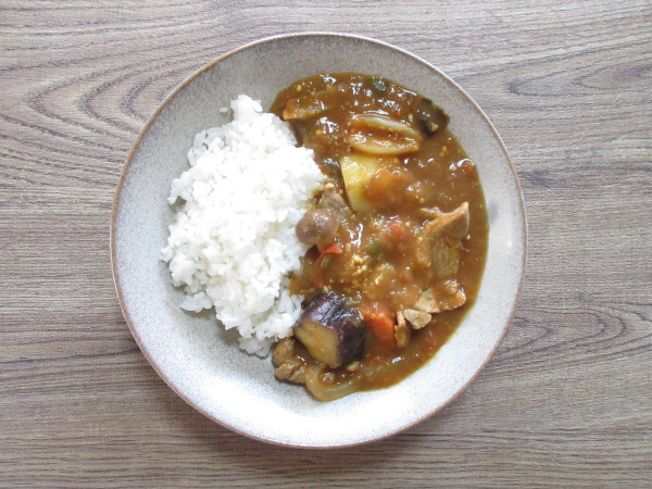 【トマトの断面図】桃太郎、で作った野菜カレー
