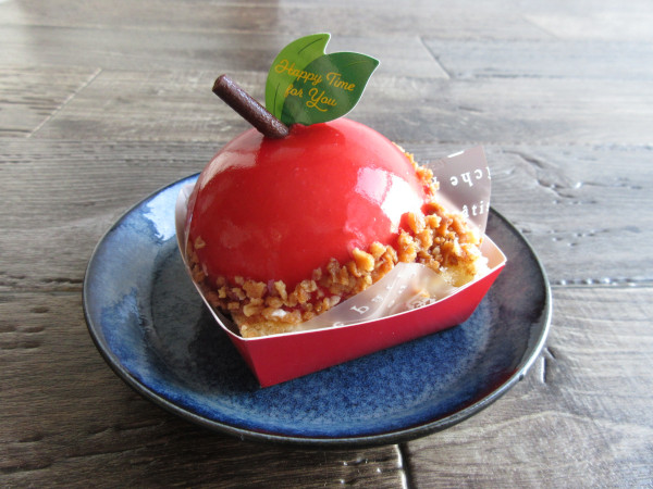 シャトレーゼ まんまるりんごケーキ