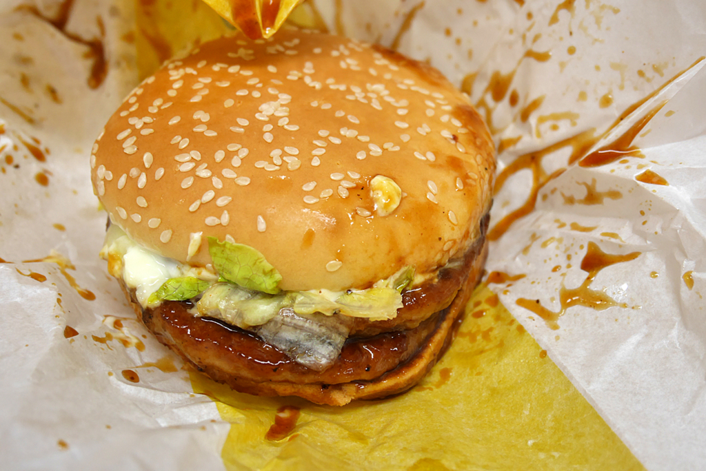マック総選挙 トリプルチーズバーガーとダブルてりやきマックバーガーの驚愕のカロリー ライスマンの飯と映画と雑記と マック総選挙 トリプルチーズバーガーとダブルてりやきマックバーガーの驚愕のカロリー ライスマンの飯と映画と雑記と