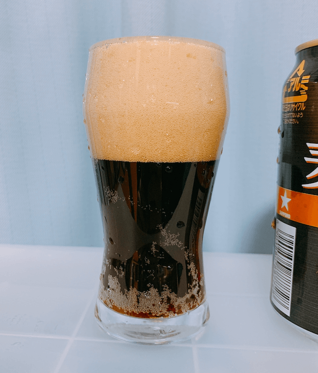 味はうまい サッポロ麦とホップ黒を飲んでみた 販売店やギネスビールとの味の比較も紹介 価格ボックス