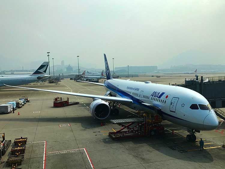 プレミアムエコノミー Ana国際線搭乗記 Nh860 香港から羽田 弾丸トラベルは怖くない