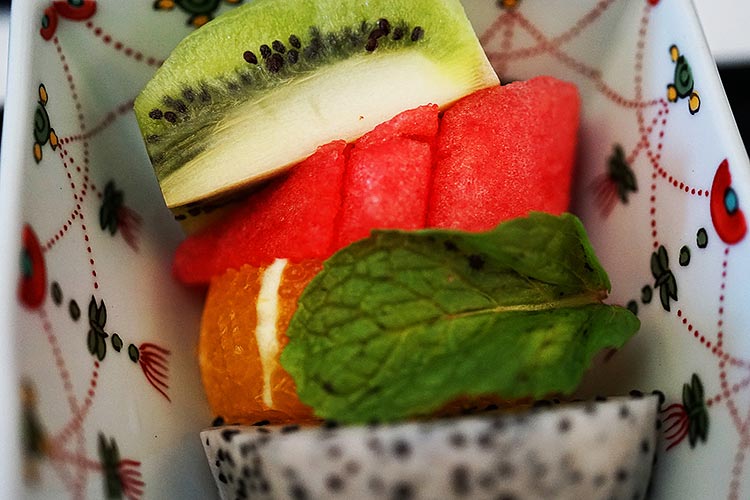 ANA ビジネスクラス　機内食　フルーツ