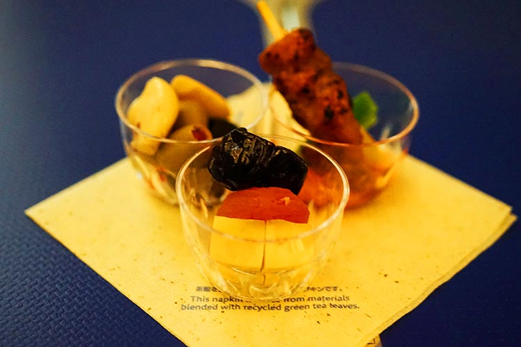 ANA ビジネスクラス　機内食　アミューズ