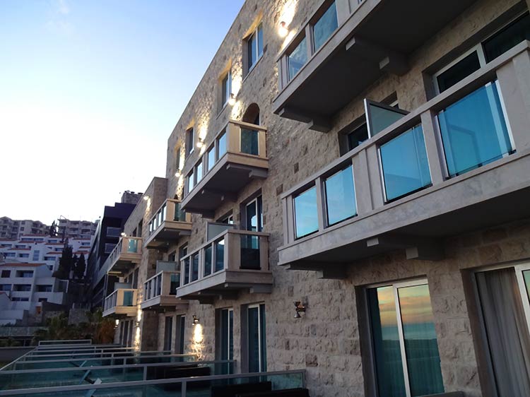 Avala Resort & Villas