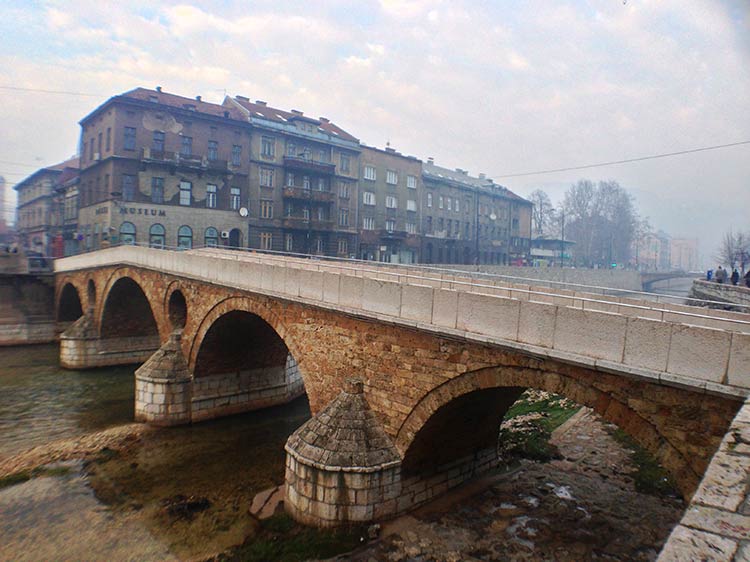 ラテン橋 ラテン橋