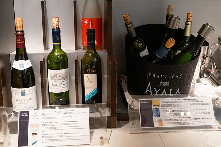 ana suite lounge ワイン