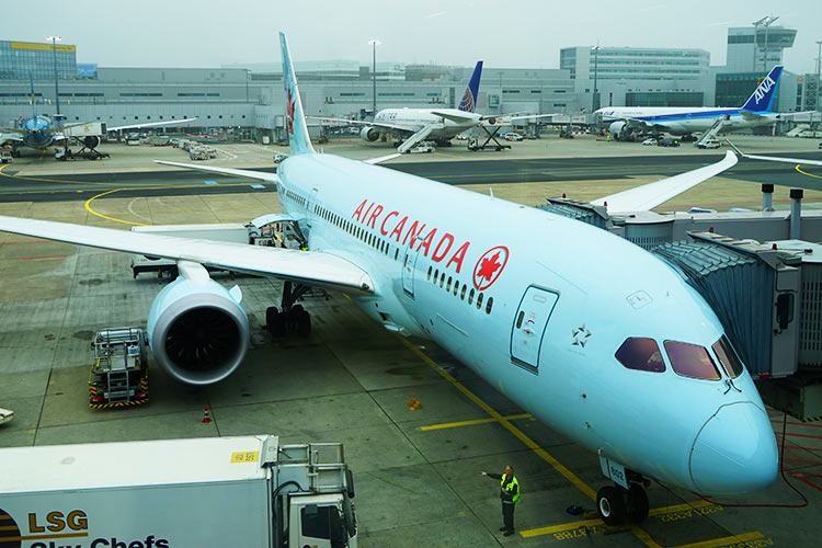 Air  B-787-8 カナダ航空 エア・カナダ、787機内の様子 【画像】 | FlyTeam ニュース