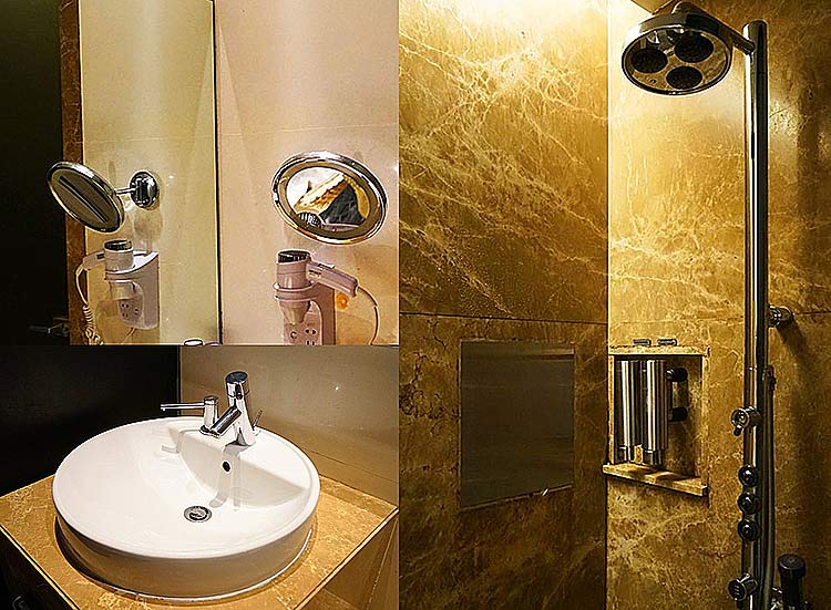 シャワールーム