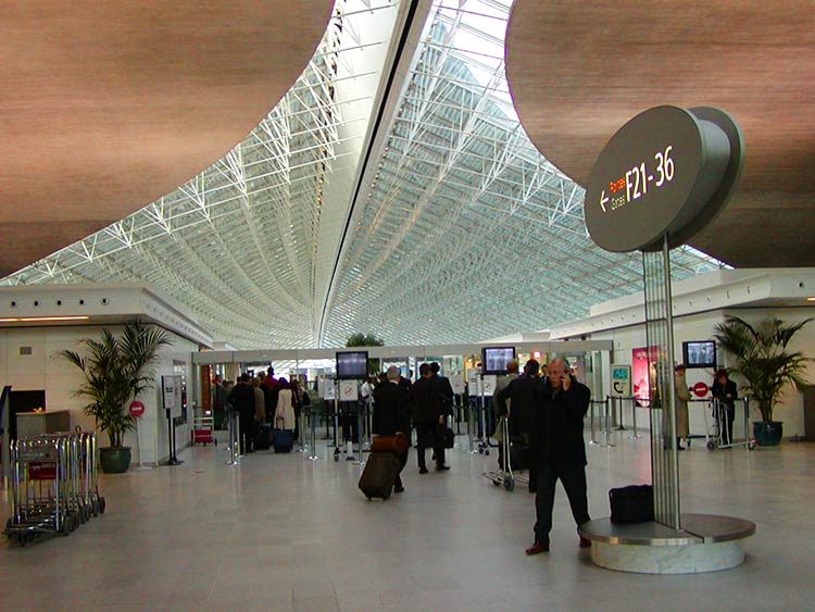 シャルルドゴール空港