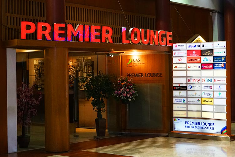 ラウンジ入口 ラウンジ入口